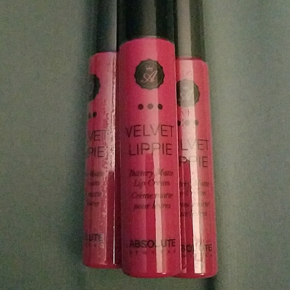 Three Absolute New York Velvet Lippie